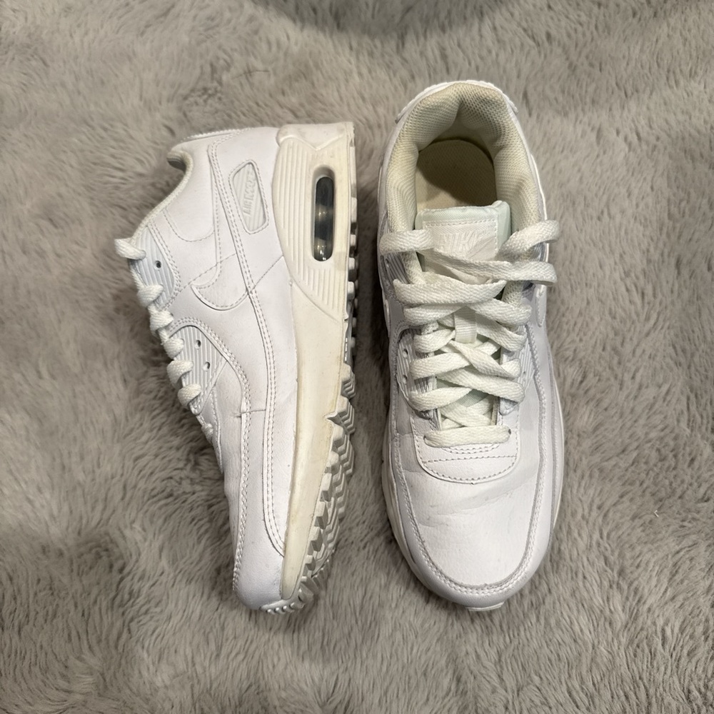 Nike White Sports Sneakers